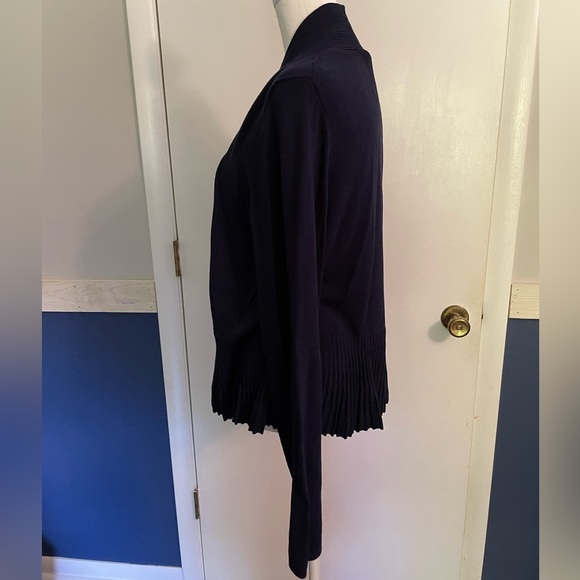 By Anthropologie Banlieue Peplum Cardigan Sweater Woman Size Large Navy NWOT - Picture 3 of 13